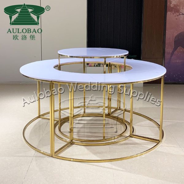 Gold Cake Table