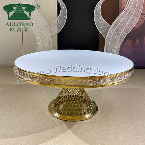 Round Table