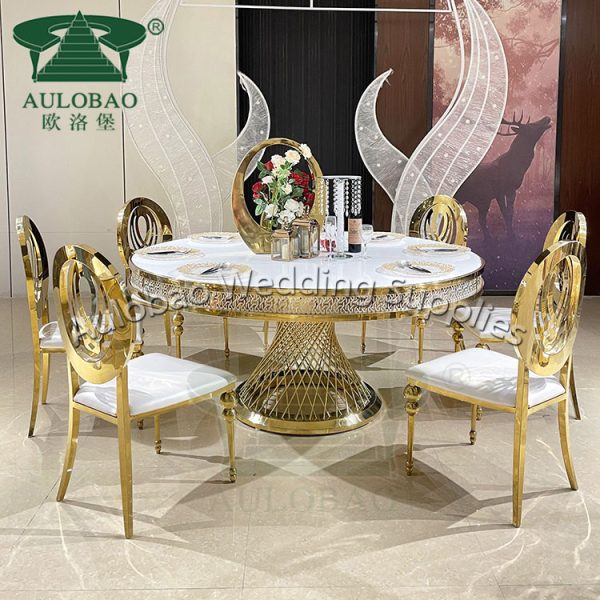 Round Table