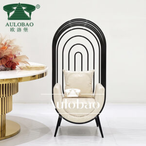 Queen Throne Chair