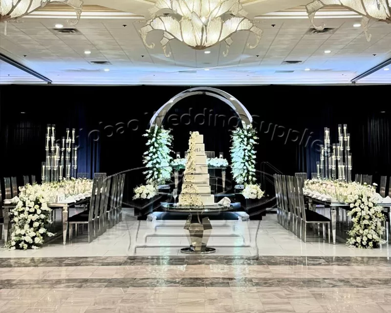 Silver Wedding Table