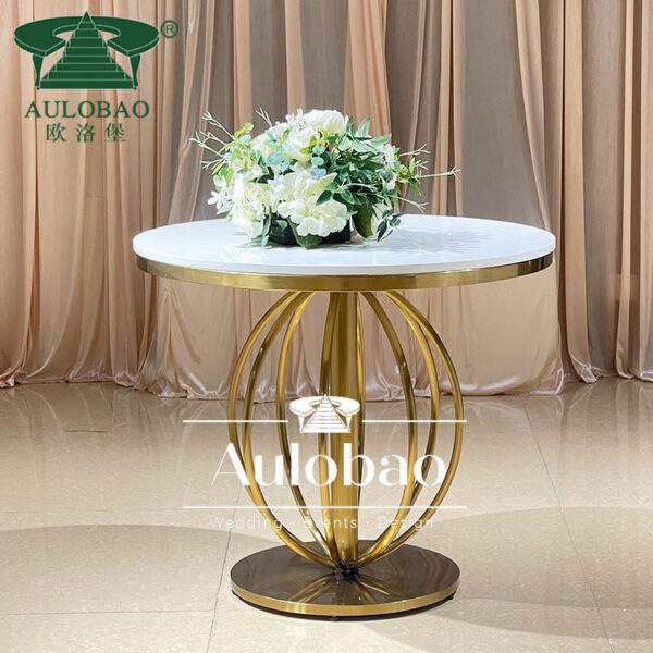 Wedding Cake Table
