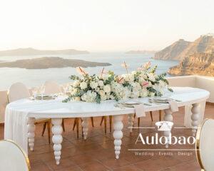 Sphere-Stacked Legs Tables for Wedding Banquet