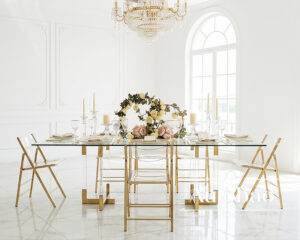 Clear Acrylic Wedding Table for Modern Event Spaces
